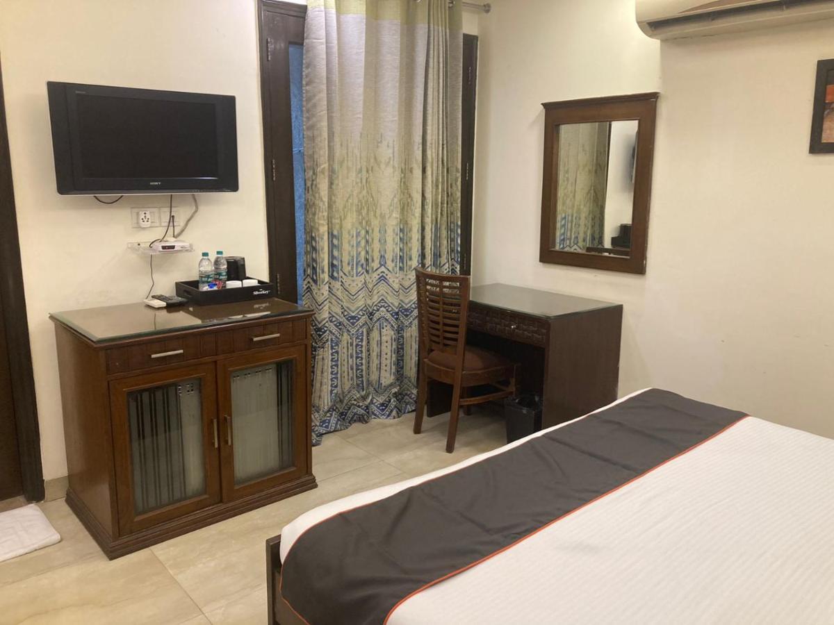 Hermitage By The Cosy Hotels Near Lotus Temple New Delhi Buitenkant foto