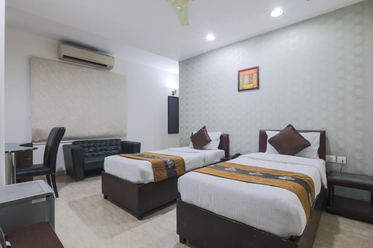Hermitage By The Cosy Hotels Near Lotus Temple New Delhi Buitenkant foto