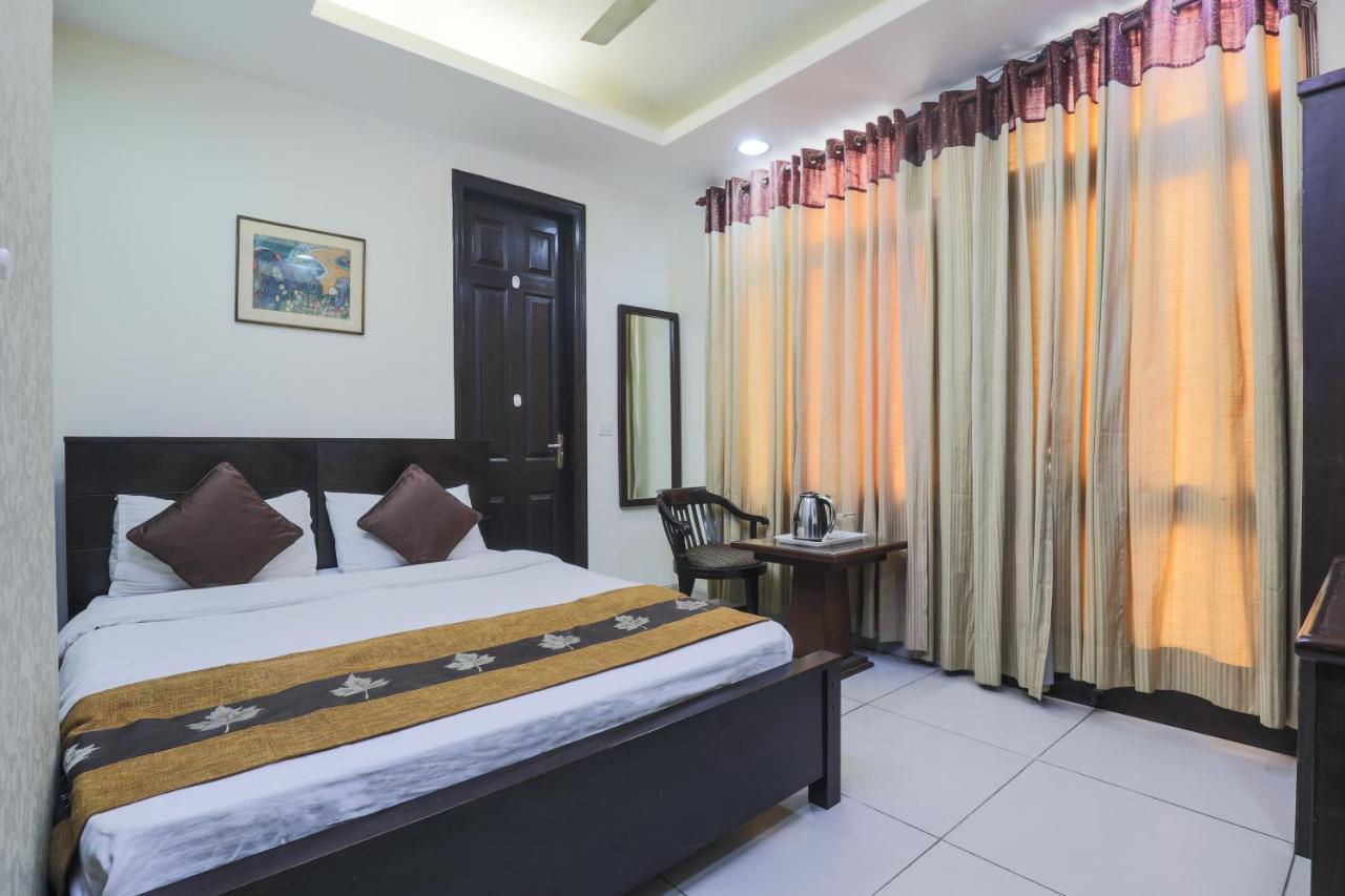 Hermitage By The Cosy Hotels Near Lotus Temple New Delhi Buitenkant foto